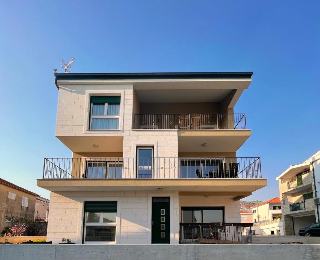 Vila Zrina - Apartmani Trogir Dış mekan fotoğraf
