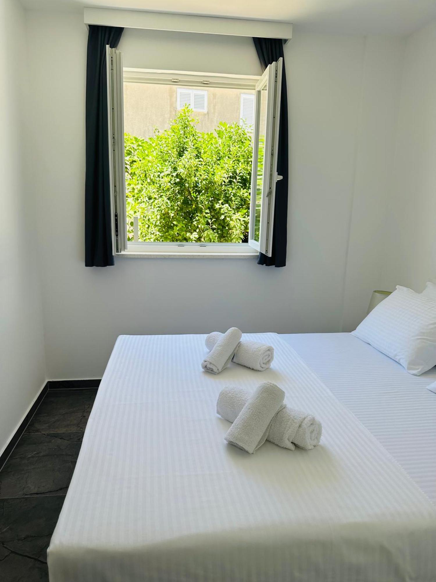 Vila Zrina - Apartmani Trogir Dış mekan fotoğraf