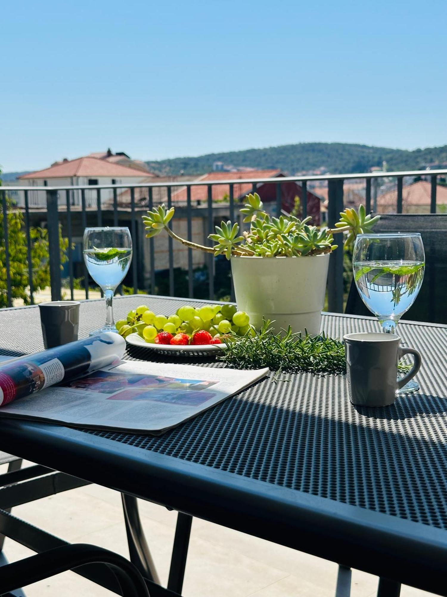 Vila Zrina - Apartmani Trogir Dış mekan fotoğraf